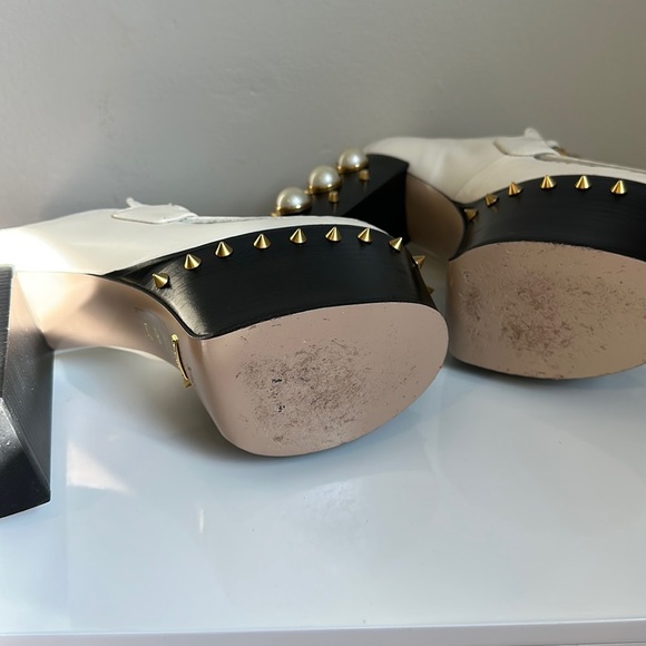 Gucci Vegas Pearl Studded Platforms - Picture 9 of 16